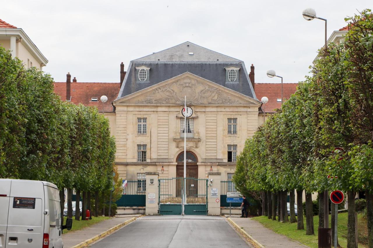 Studio Design Proche Defense-Paris Рюэй-Мальмезон Экстерьер фото